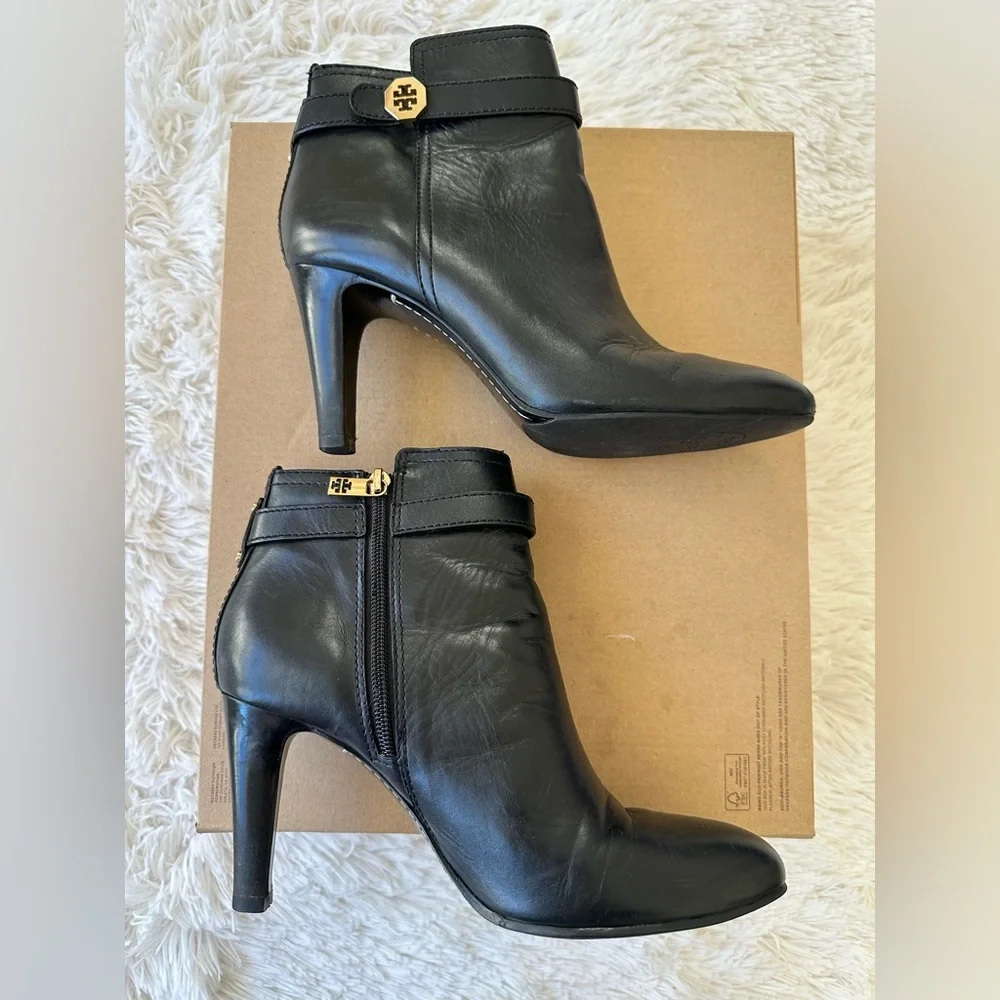 Tory Burch Bristol Black Leather Ankle Booties Size 9.5 Heeled Zip Boots